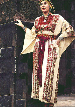 palestine traditional clothes